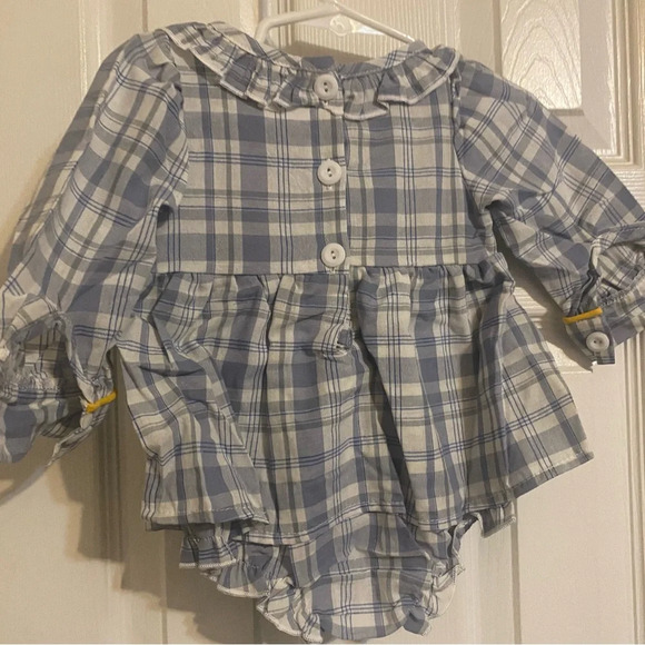 New Smocked Sunflower Bubble Romper - Picture 6 of 7